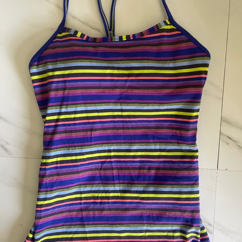 Lululemon tank